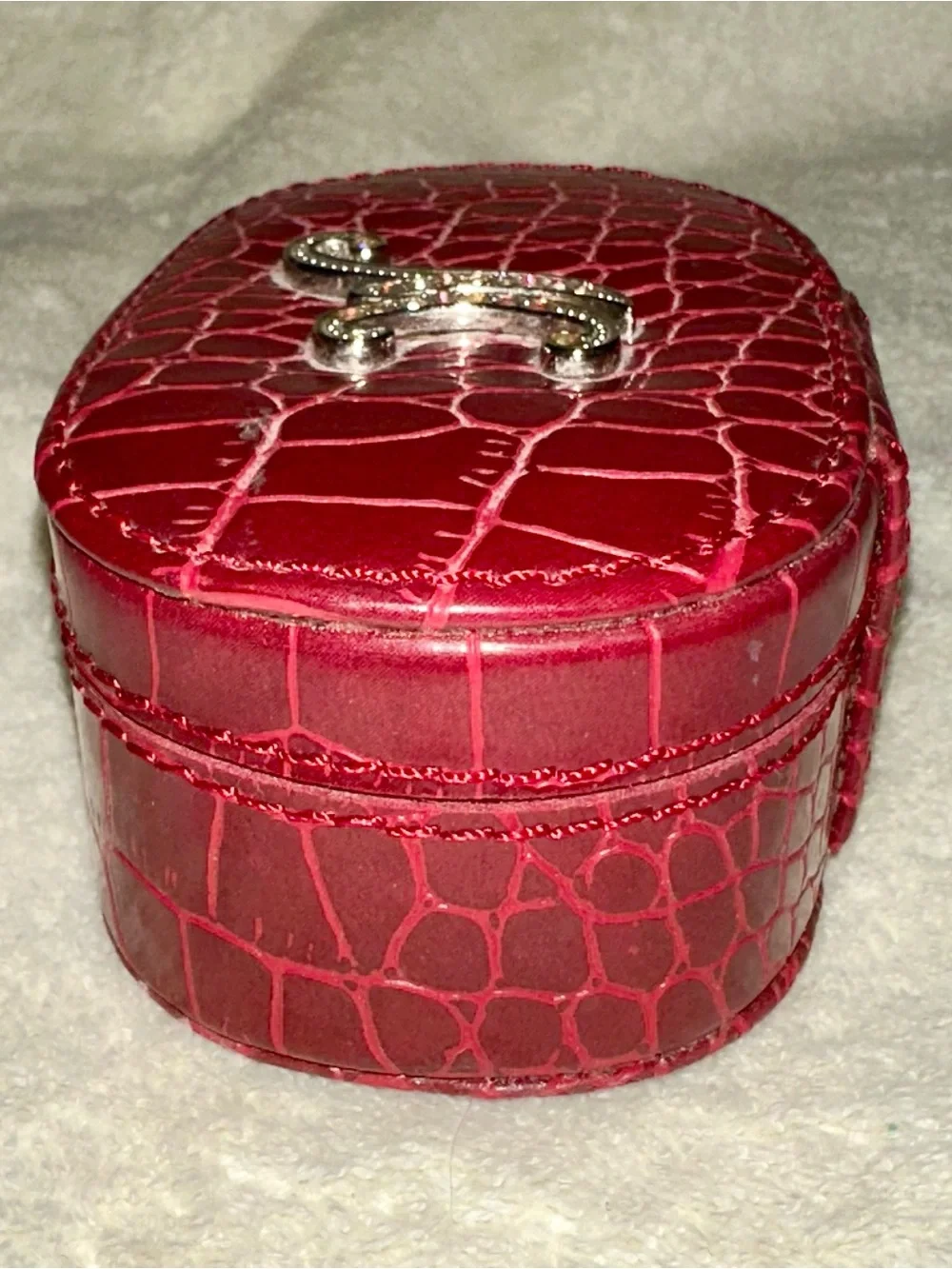 Vintage Y2K Red Croc Travel Jewelry Box Rhinestone Initial K Oval Mini Case